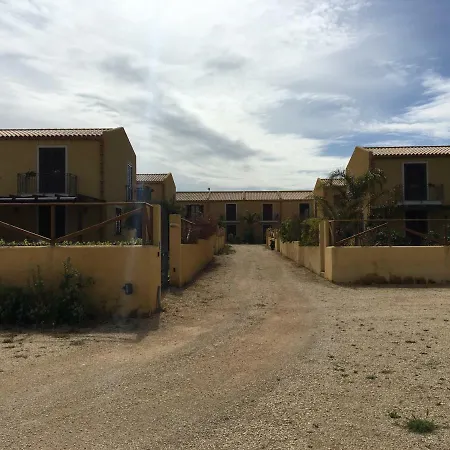 Holiday home Casa Vacanze “allo Stagnone” *